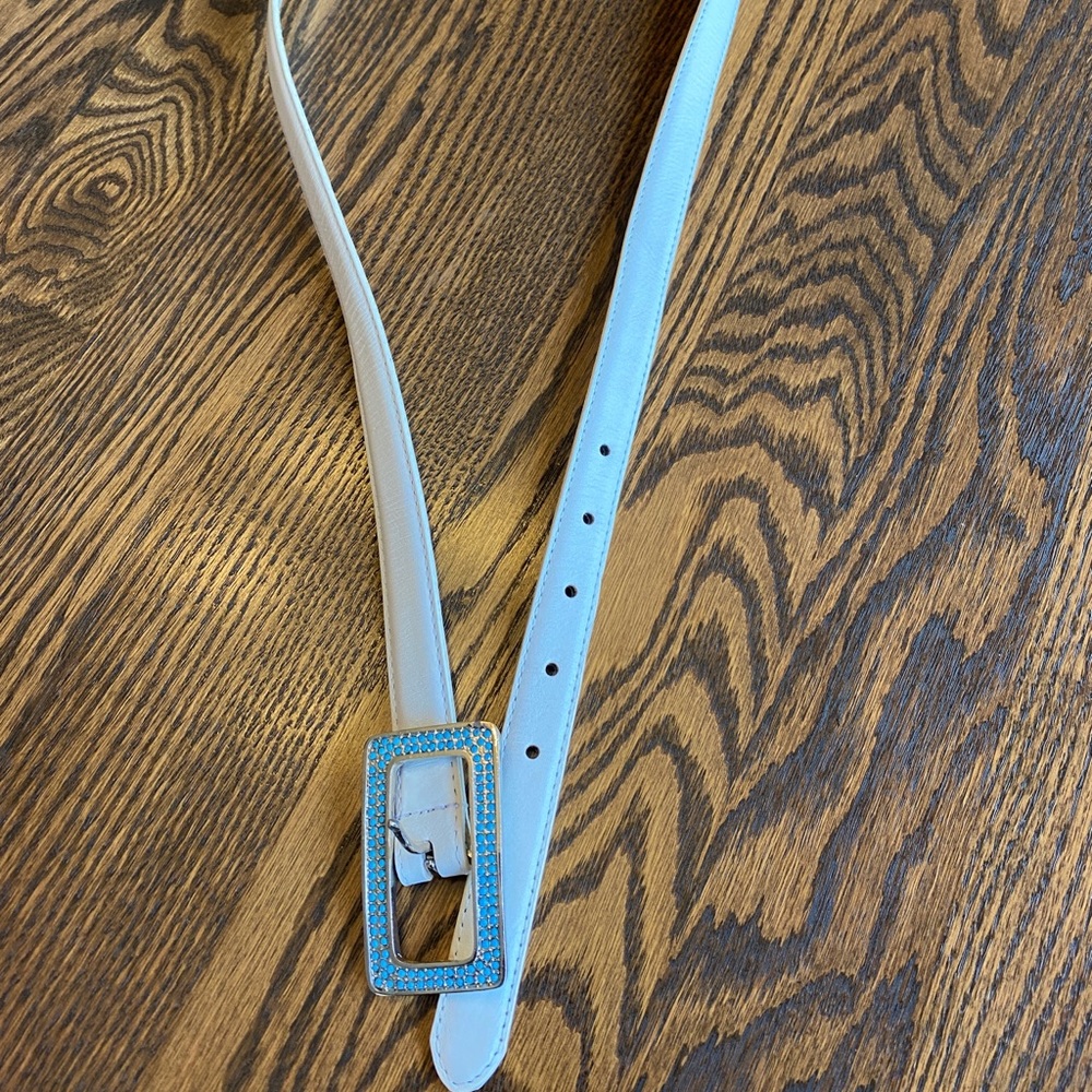 Woman’s belt
